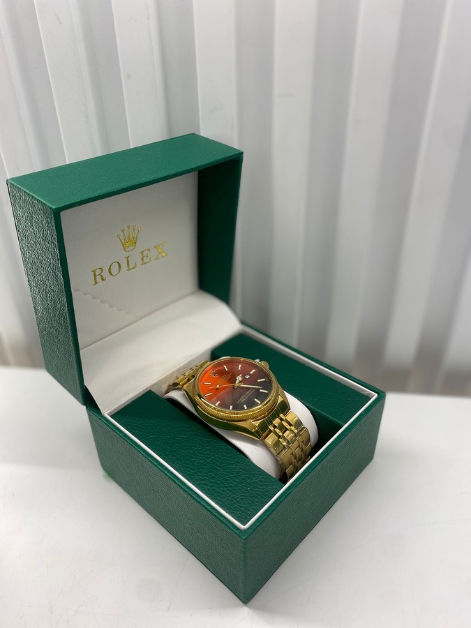 ساعة ROLEX
