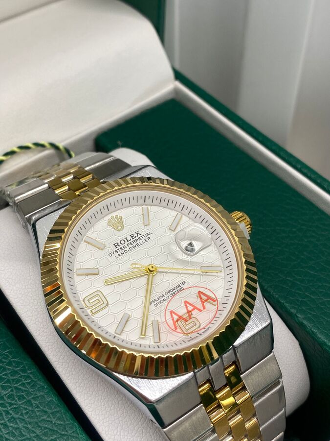 ساعة ROLEX