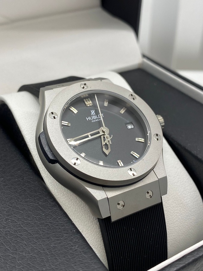ساعة هبلوت (Hublot)