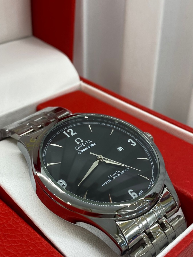 ساعة OMEGA