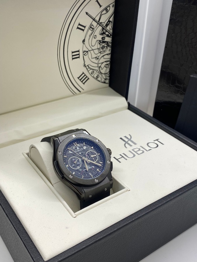 ساعة Hublot رجالي