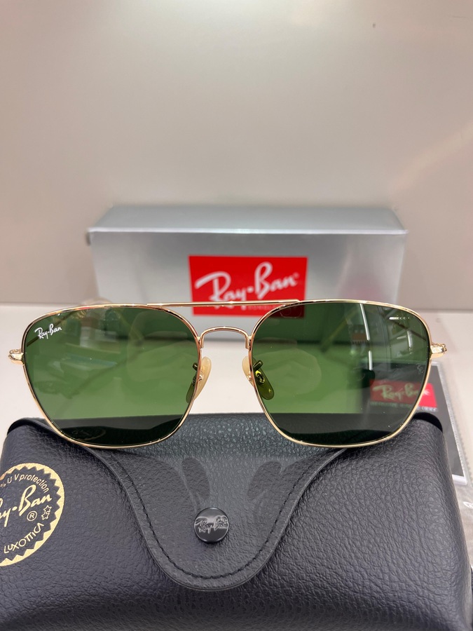 نظارة Ray ban