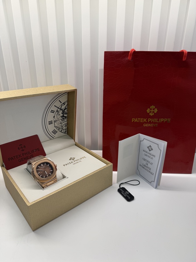 ساعة Patek Philippe