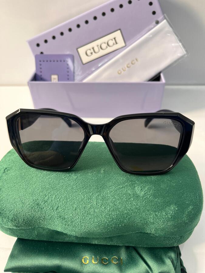 نظارة شمسية من CUGGI