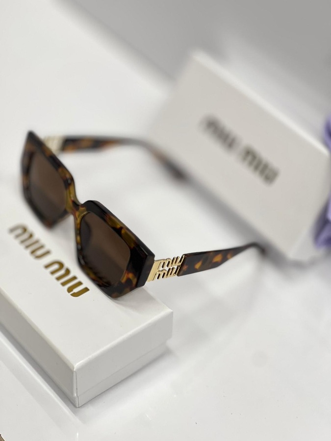 نظارة Miu miu
